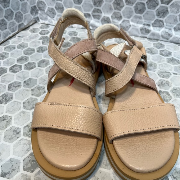 Woman’s Fabi made in Spain Strappy sandals size 40-10 - Picture 7 of 13